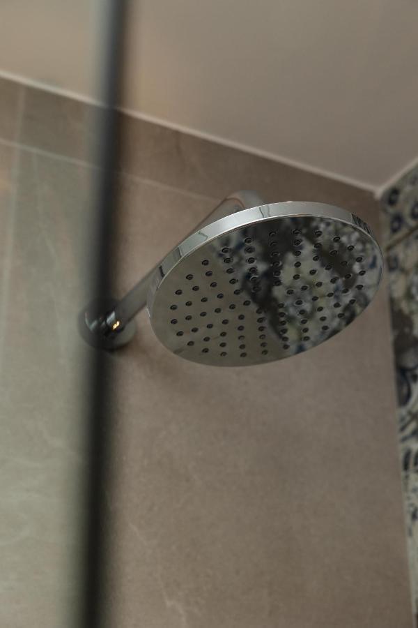 סלוניקי Elegance Apartment 2 Bedroom Suites מראה חיצוני תמונה