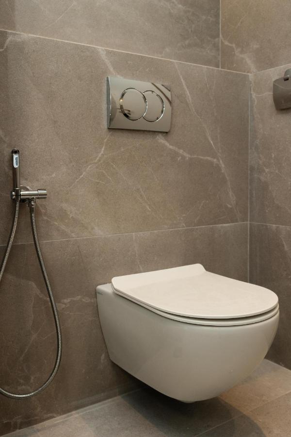 סלוניקי Elegance Apartment 2 Bedroom Suites מראה חיצוני תמונה