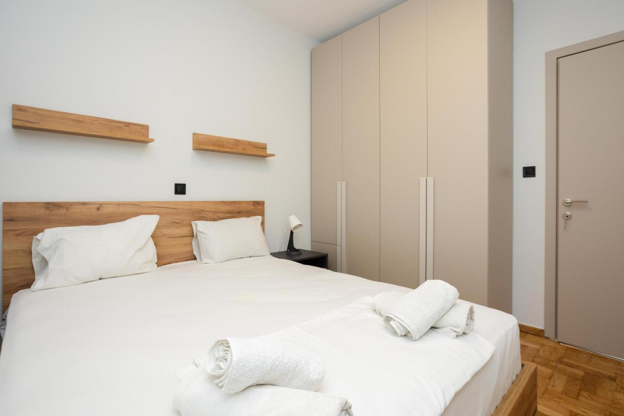 סלוניקי Elegance Apartment 2 Bedroom Suites מראה חיצוני תמונה